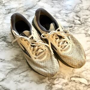 Brooks Anthem 4 Sneakers Womens 8 White Grey Running Working Athletic
